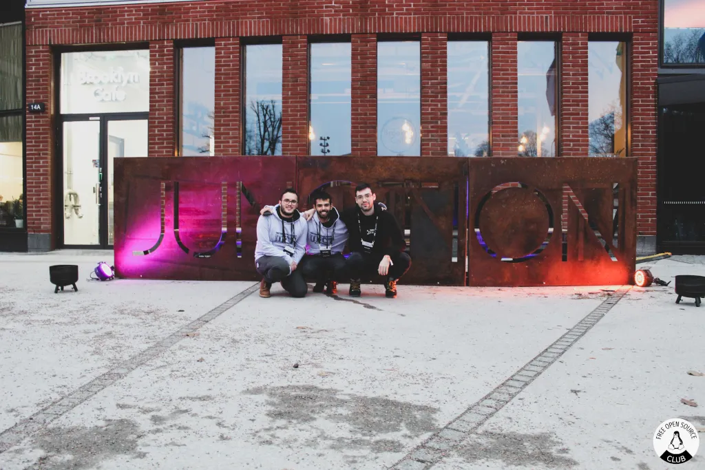 Estudiantes de la UPCT participan en Helsinki en un maratón de programación