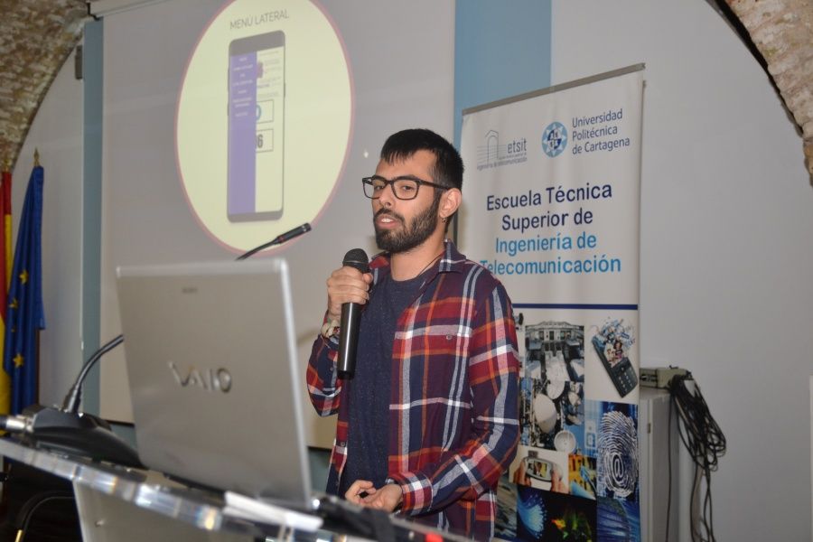 Speaking for Puertas Violetas app